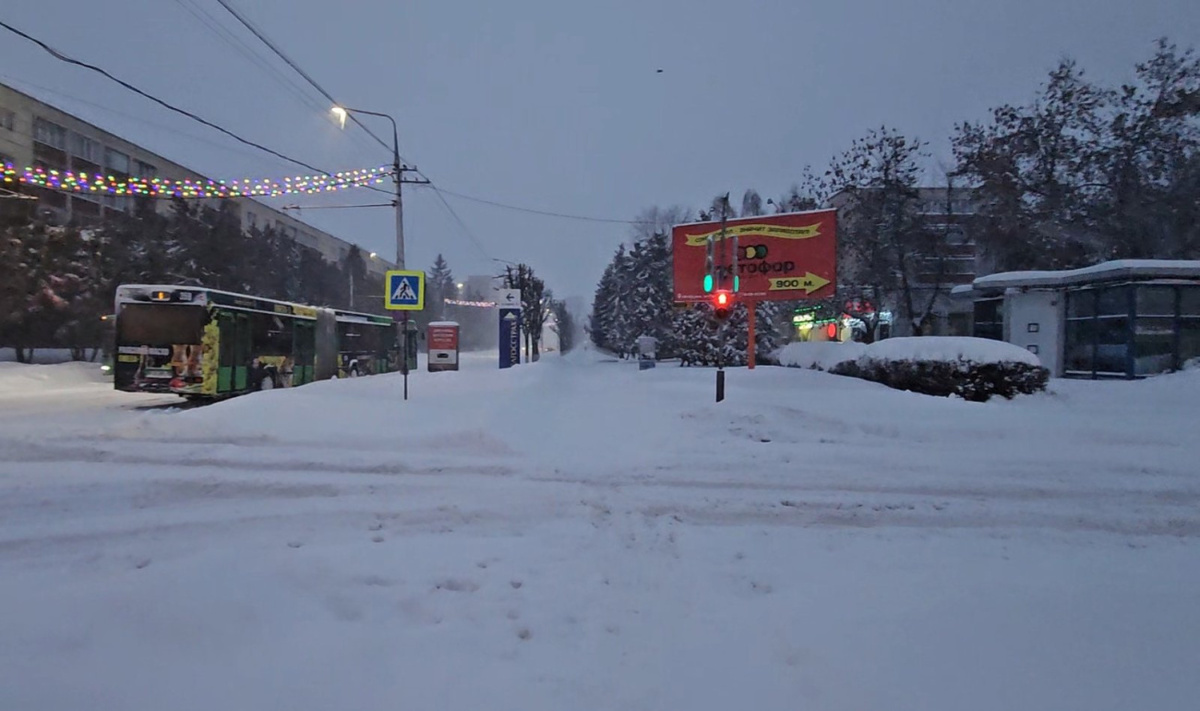    Шестерки не едут на седьмой в Бобруйске. ВИДЕО UPD: движение к 12.00 восстановилось