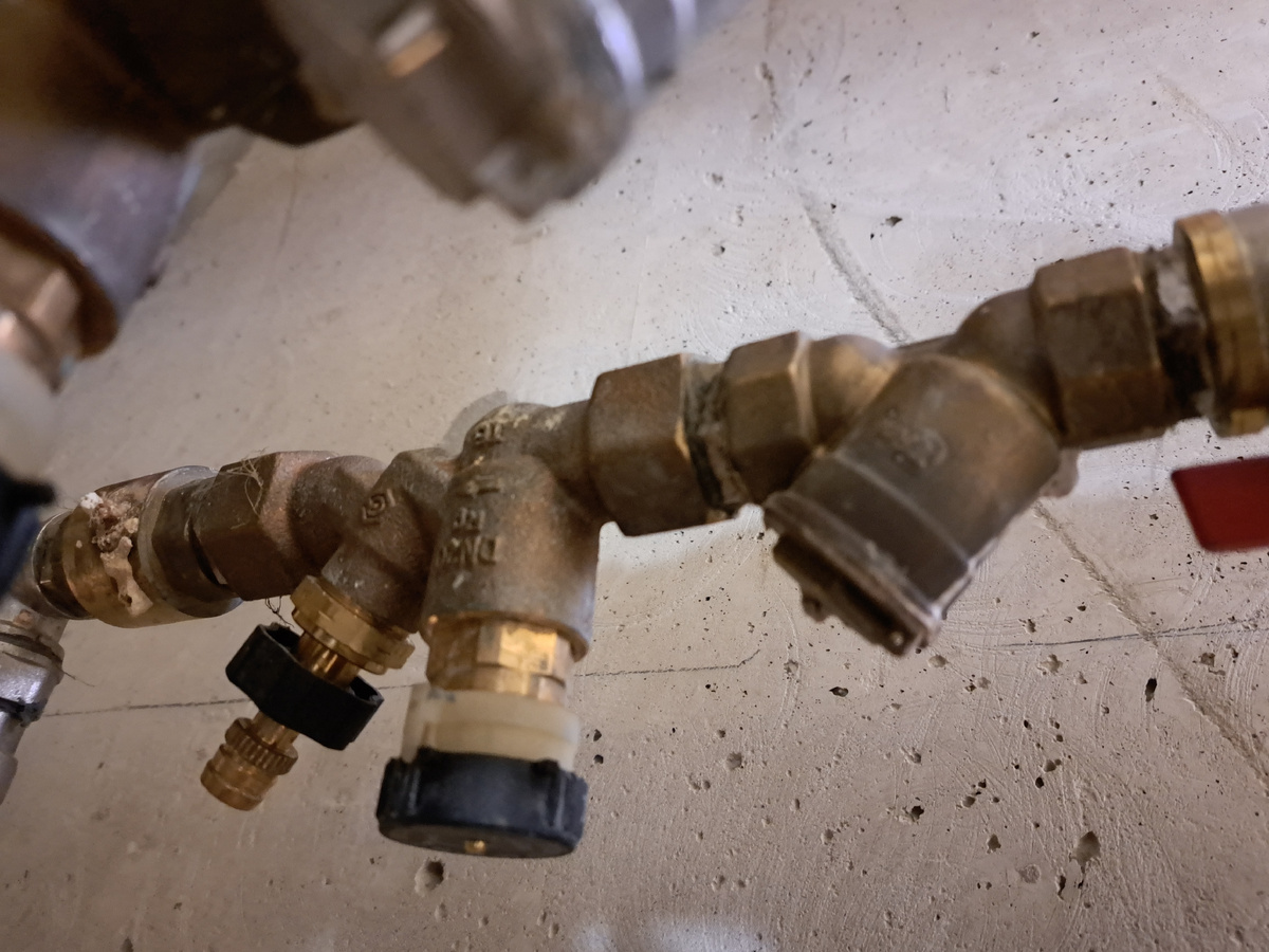 Циркуляционный клапан пока не тронут