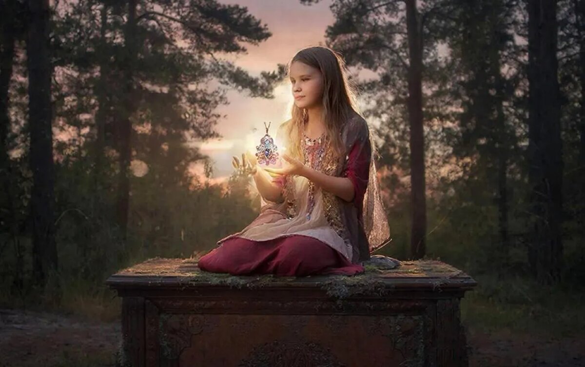    Гороскоп по дате рождения на день 10 января: Львы проявят яркость во всем, а Водолеи обретут независимость в решениях