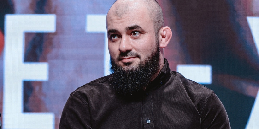 «Нам не хватает больших имен, стартов и достижений». Бадаев – об итогах 2025 года в вольной борьбе