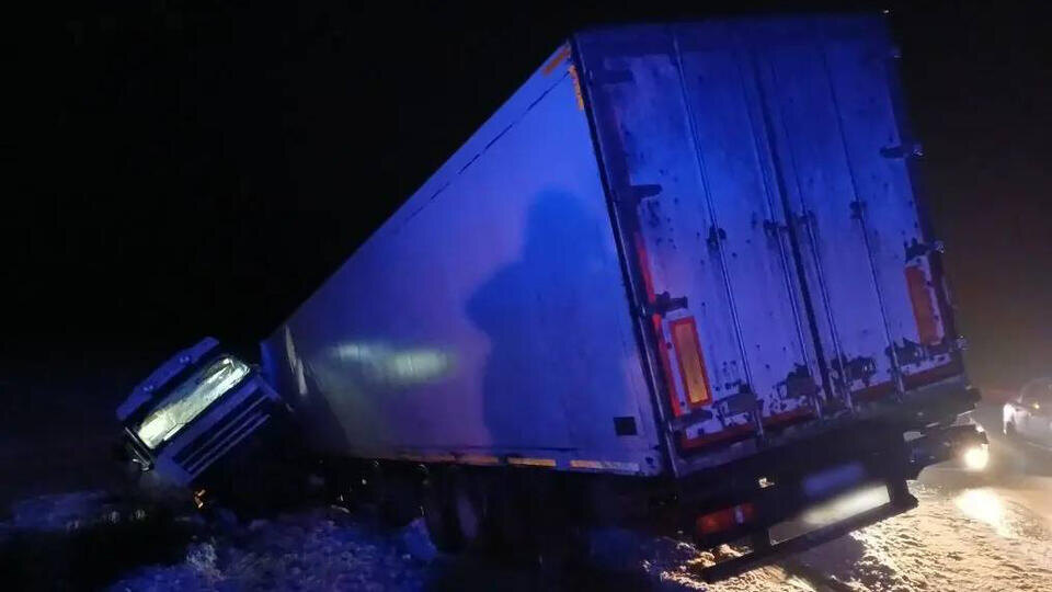     После гибели семи человек в ДТП в Волгоградской области возбудили дело t.me/ГУ МВД России по Волгоградской области