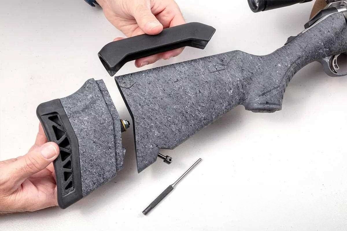 Приклад американской винтовки Ruger второго поколения позволяет регулировать длину натяжения и высоту гребня с помощью проставок. Когда вы убираете прокладку, длина натяжения уменьшается с 13 3/4 дюймов до 12. Комплект прокладок для Ruger Gen II доступен на сайте производителя.