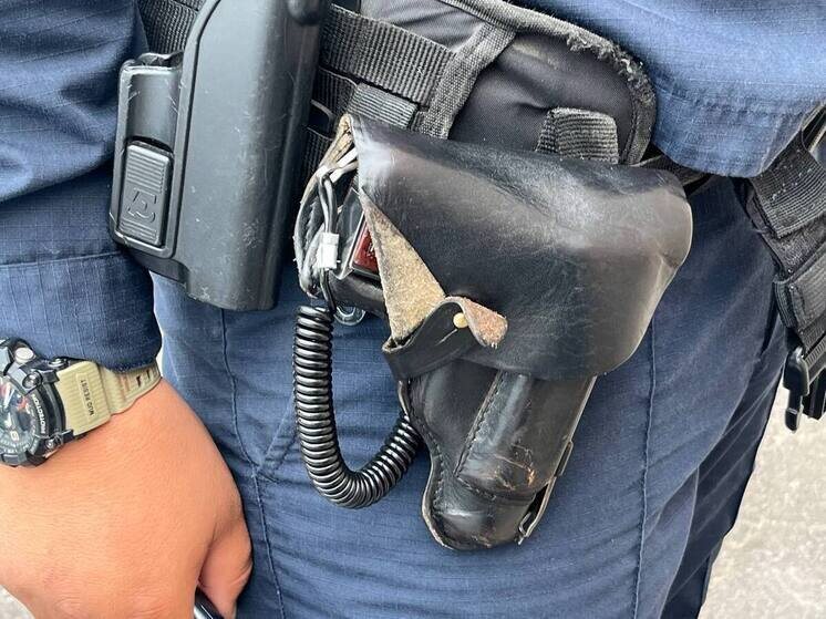     Уже в 06:40 наряд патрульно-постовой службы задержал подозреваемого по горячим следам. Фото: архив МК в Питере.