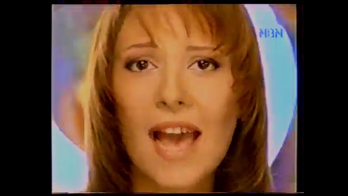 Кадр с клипа на никому неизвестную песню "Мой блуждающий огонь, который транслировали на телеканале NBN в январе - марте 1996 года.