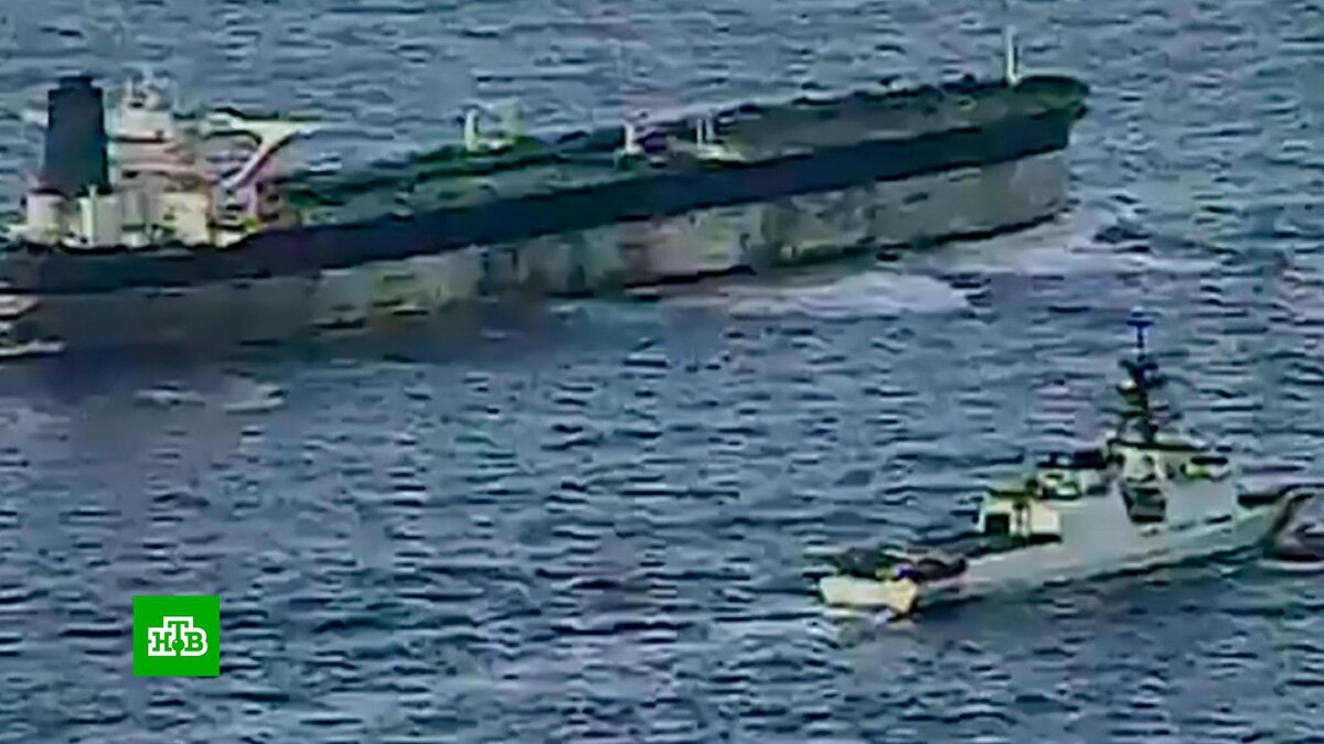    Танкер «Маринера» сменил флаг на российский во время преследования США