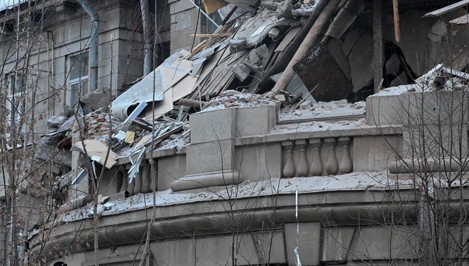    Снос здания ВНИИБ в Петербурге Автор фото: Сергей Ермохин/"ДП"