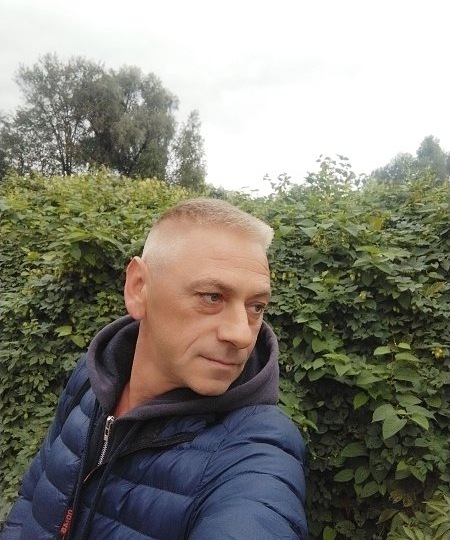 Полгода жил с женщиной и её двумя детьми. Всё разрушилось в одно утро, когда старший сын сказал мне: "Ты всё равно уйдёшь, как папа"