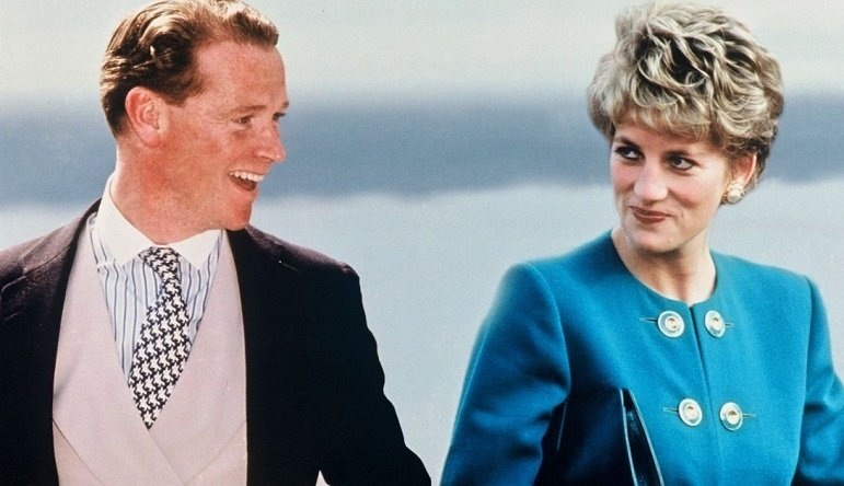 Джеймс Хьюитт и Диана