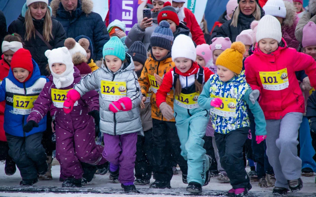  Участие в забеге приняли даже самые юные бегуны Фото: Данил Иванов