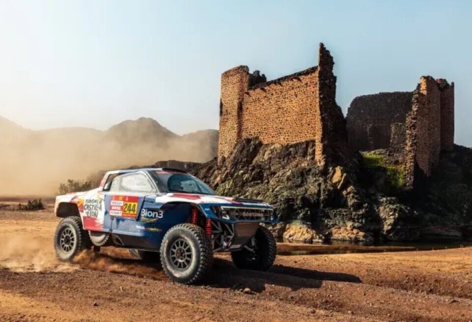    Гонщик раскритиковал FIA после жёсткой аварии на «Дакаре»Santana Racing Team