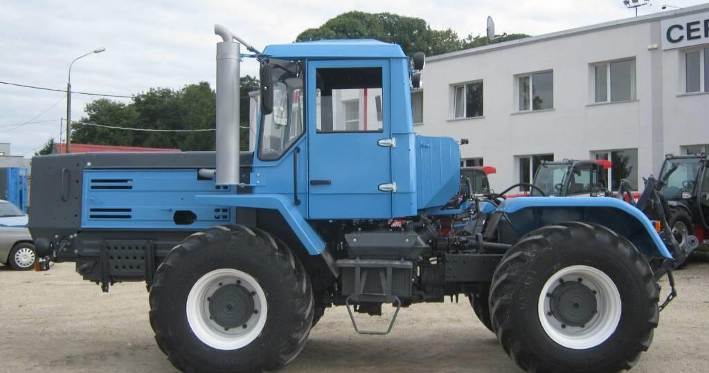 Гиганты из СССР: тракторы, которые сегодня выглядят невероятно