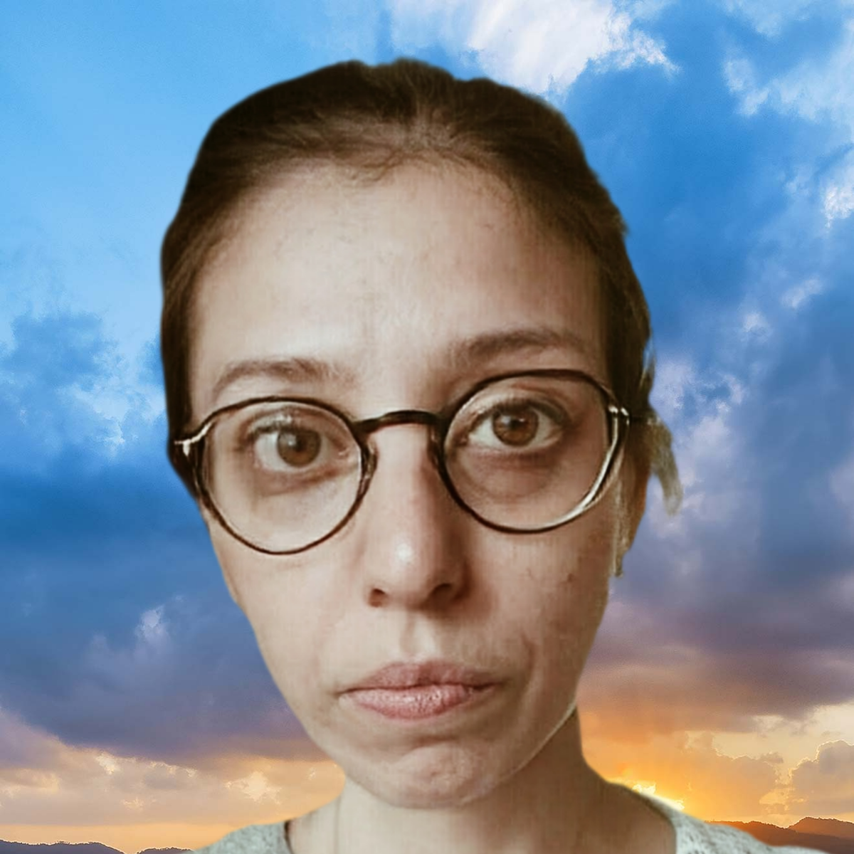 Иногда пишут не тебе. Просто пишут. 