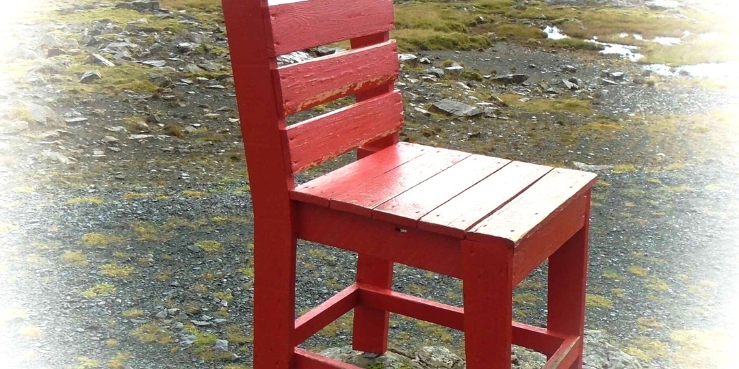 Исландия. Тайна красного стула