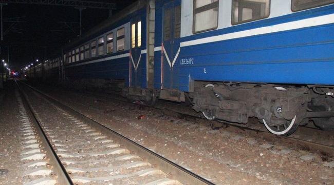 …Машинист заметил пешехода, оставившего верхнюю одежду в камере хранения станции Сморгонь и зачем-то пошедшего по железнодорожному полотну в сторону Молодечно, когда расстояние до него было уже критическим