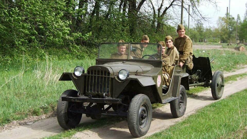 Фронт на колёсах: советские и ленд-лизовские машины войны