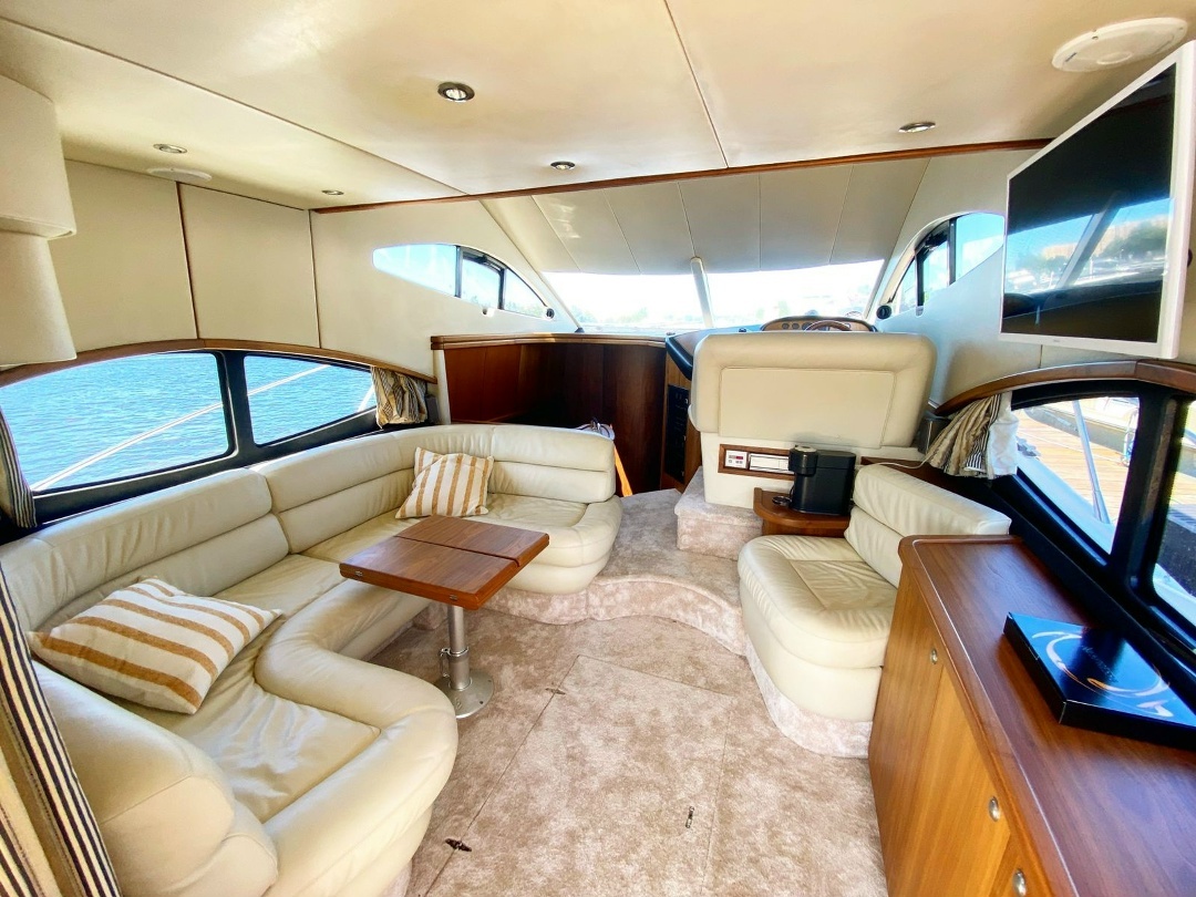 Создать карусельПутешествие на премиум яхте по Волге