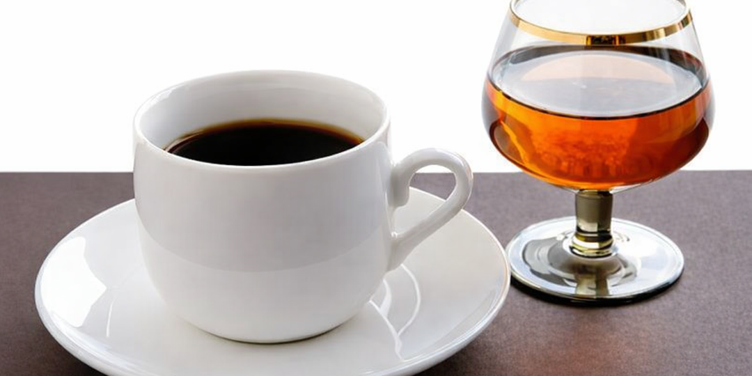 Кофе после алкоголя: мифы и реальность