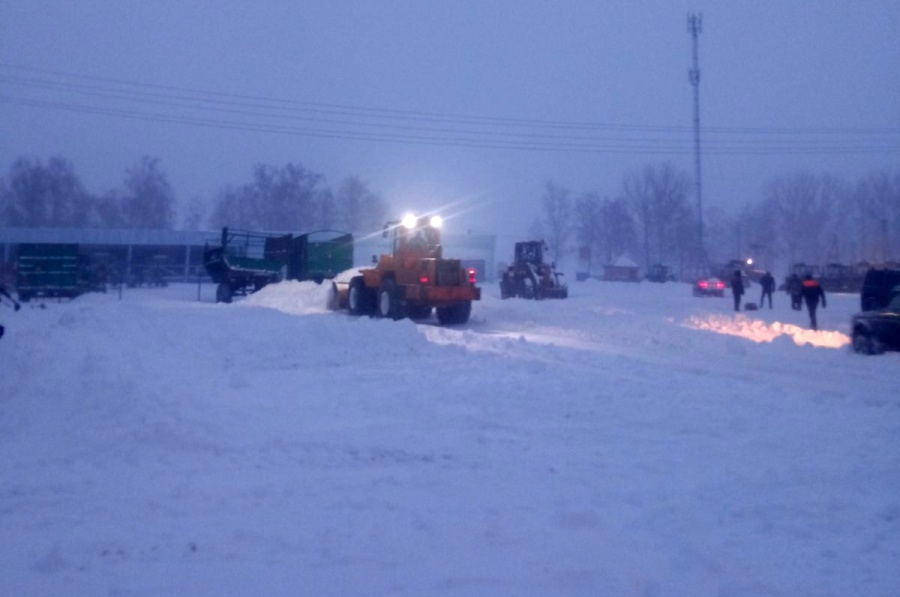     Хроника снежного противостояния: как в Тимковичском сельисполкоме борются с последствиями непогоды