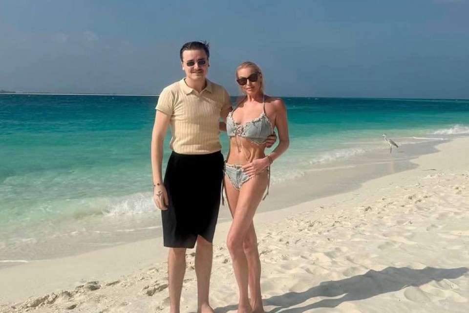    Анастасия Волочкова проводит время на Мальдивах с танцором балета. Фото: соцсети Анастасии Волочковой