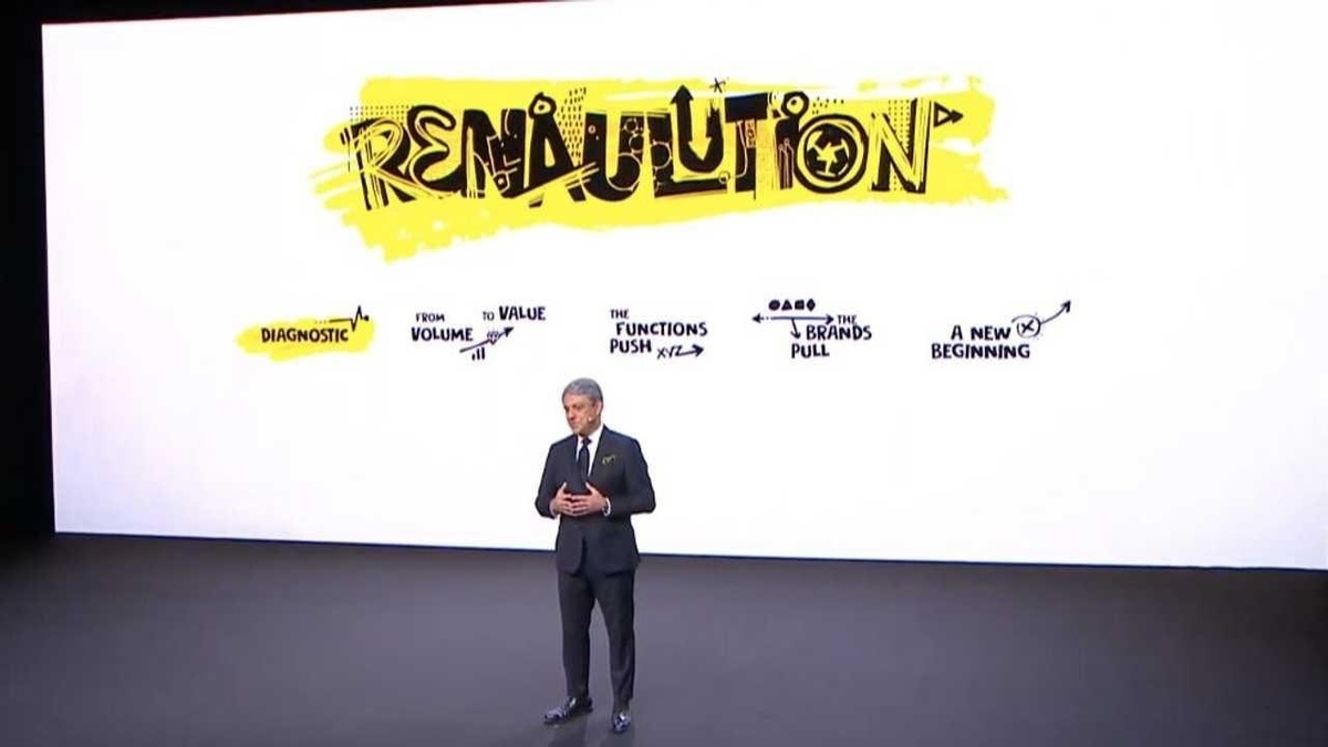 Экс-руководитель французской группы Лука де Мео озвучивает стратегию Renaulution 14 января 2021 г. Фото корпоративного сайта 