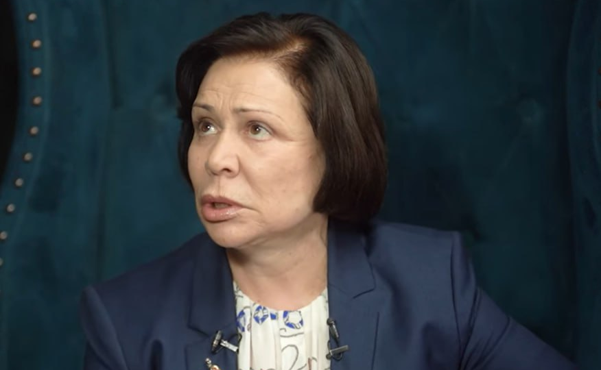 «По кнопке сложно попадать стало?»: Роднина неудачно пожаловалась на тяжёлую жизнь депутата из-за требований