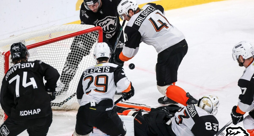    «Трактор» на домашнем льду обыграл «Амур» ХК «Трактор»