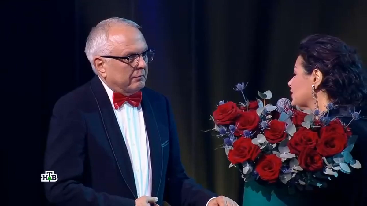 Мариам Мерабова пришла на концерт с цветами для маэстро