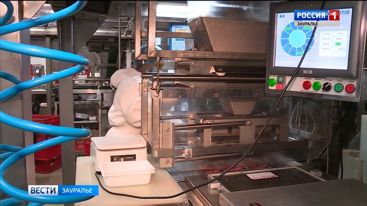 Фрагмент из видео с сайта мясокомбината: экран управлениядозировочной системой НОТИС