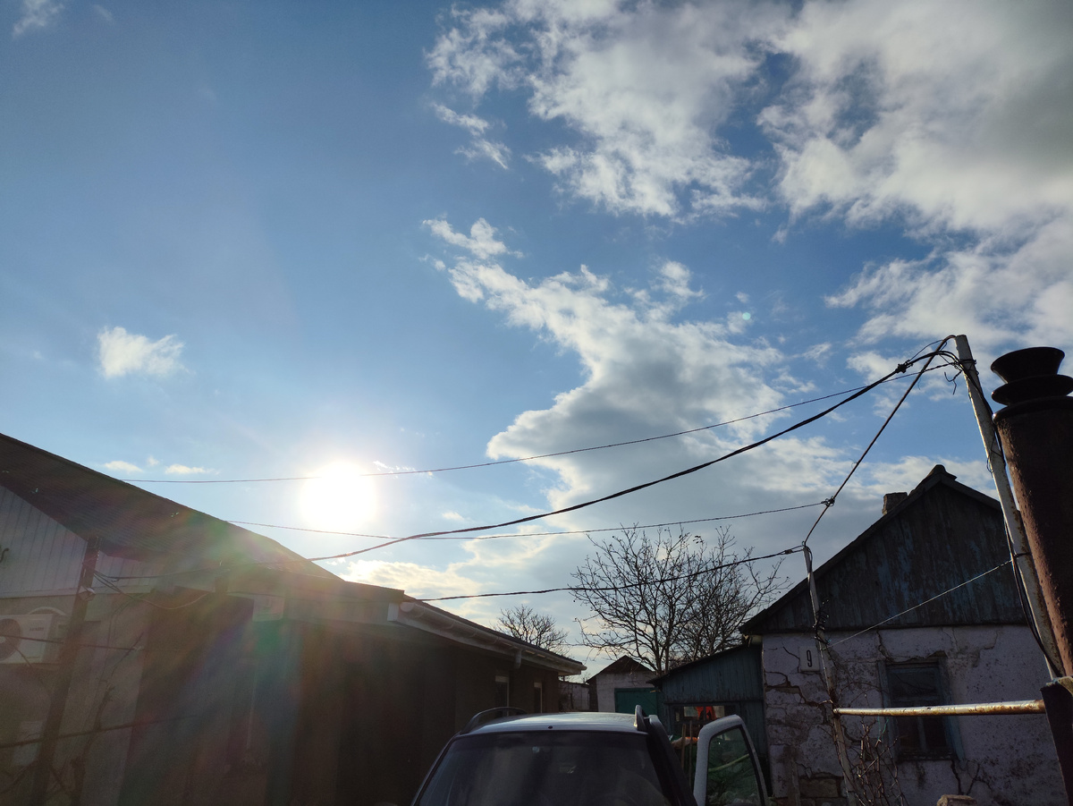 Перед выездом солнышко поймала...