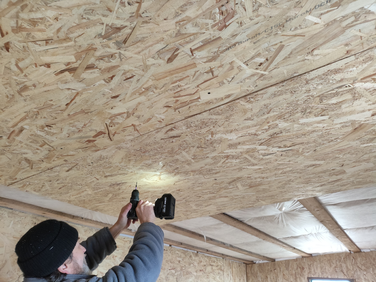 Второй лист крепим