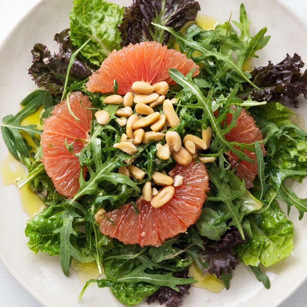 Солнечный цитрусовый взрыв: Салат с грейпфрутом, который покорит ваше сердце