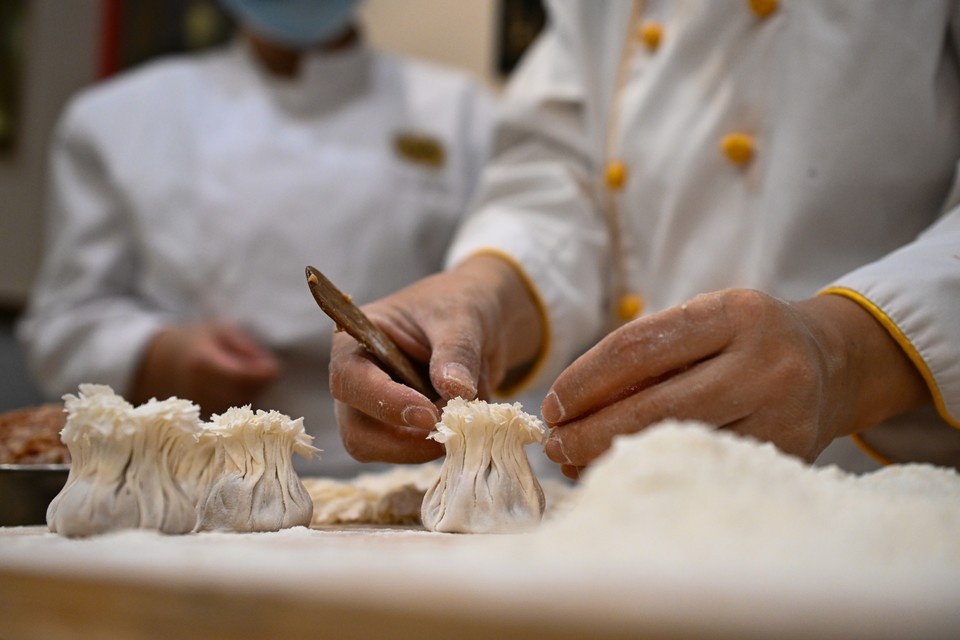    The Sun: в Испании закрыли китайский ресторан, подававший голубей вместо уток GLOBAL LOOK PRESS