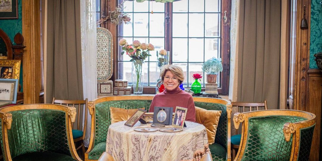 Музей-квартира семьи Бенуа в Петербурге З-я линия Васильевского острова 20, 4-ый этаж, квартира 8.