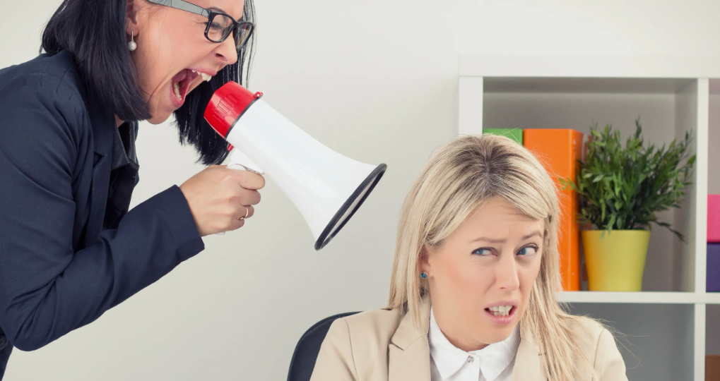 ТОП-5 неприятных качеств в кадровике, которые демотивируют соискателей