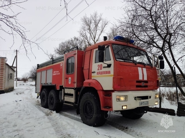    Магазин загорелся в Вейделевском округе, фото: 31.mchs.gov.ru