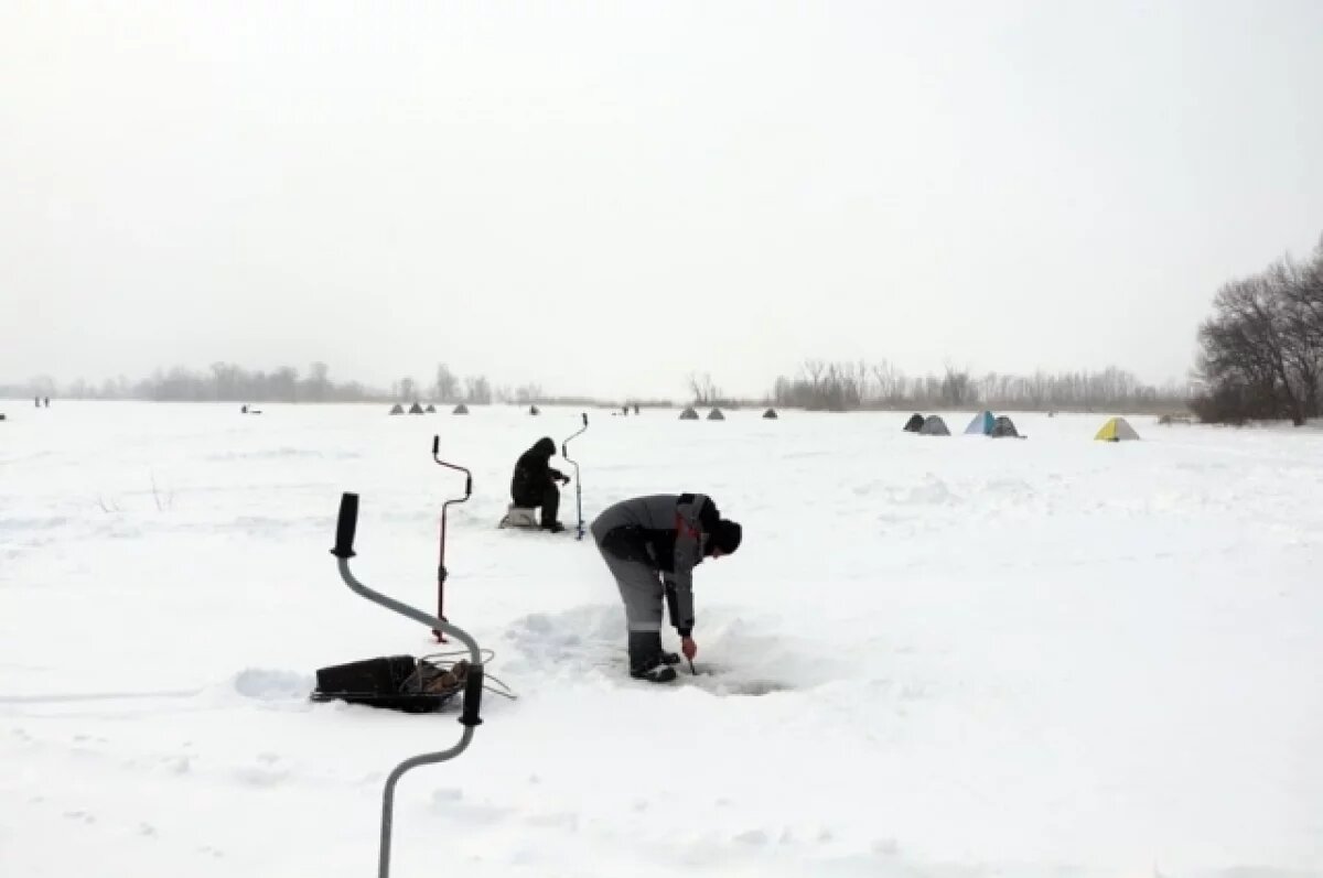    В Саратовской области действует запрет выхода на лед в январе