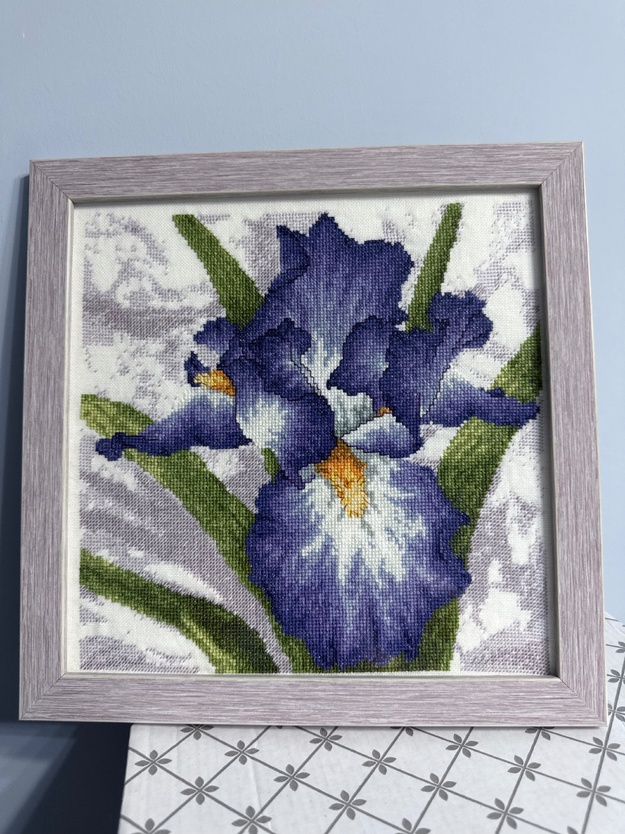 Вышитая работа