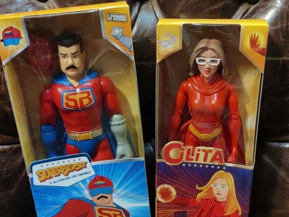    Фигурки, подаренные президентом Венесуэлы Николасом Мадуро | © Фото : Маргарита Симоньян / Telegram