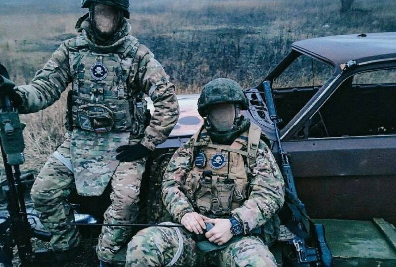 До боли стиснуты зубы и ярость в глазах