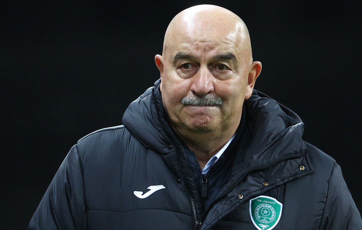    Главный тренер "Ахмата" Станислав Черчесов   Егор Алеев/ТАСС