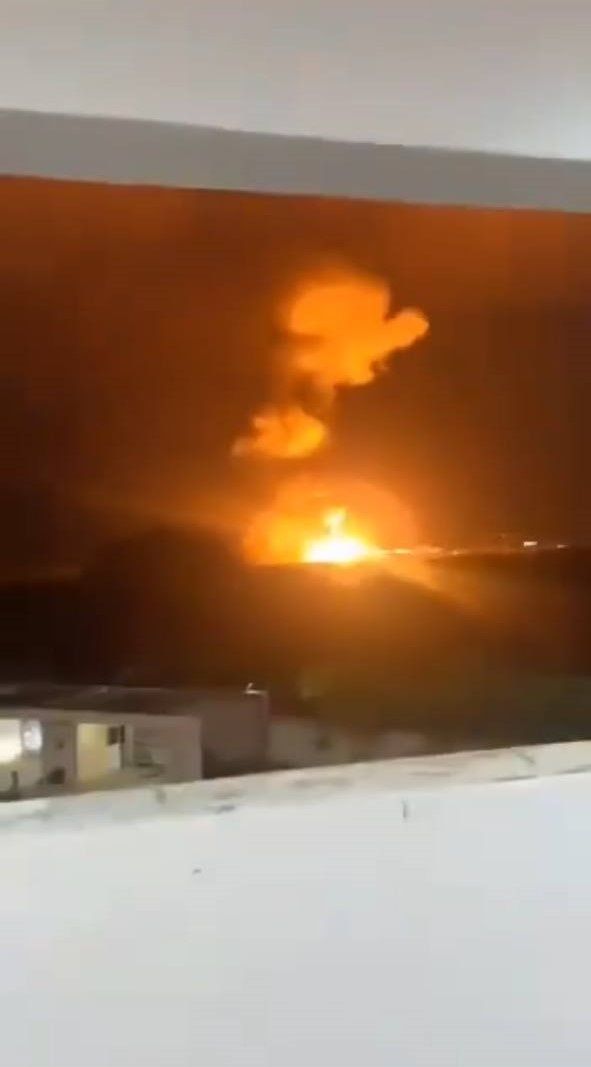 Один из "прилётов" в результате атаки США столицы Венесуэлы Каракаса