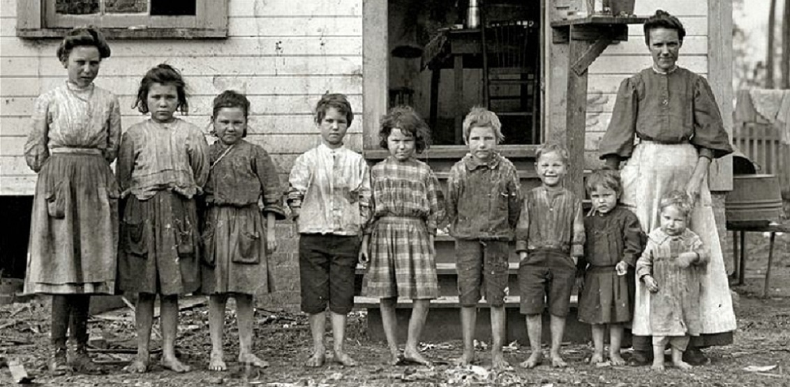 БОЛЬШАЯ СЕМЬЯ английских рабочих 19 века. (pinterest.com)
