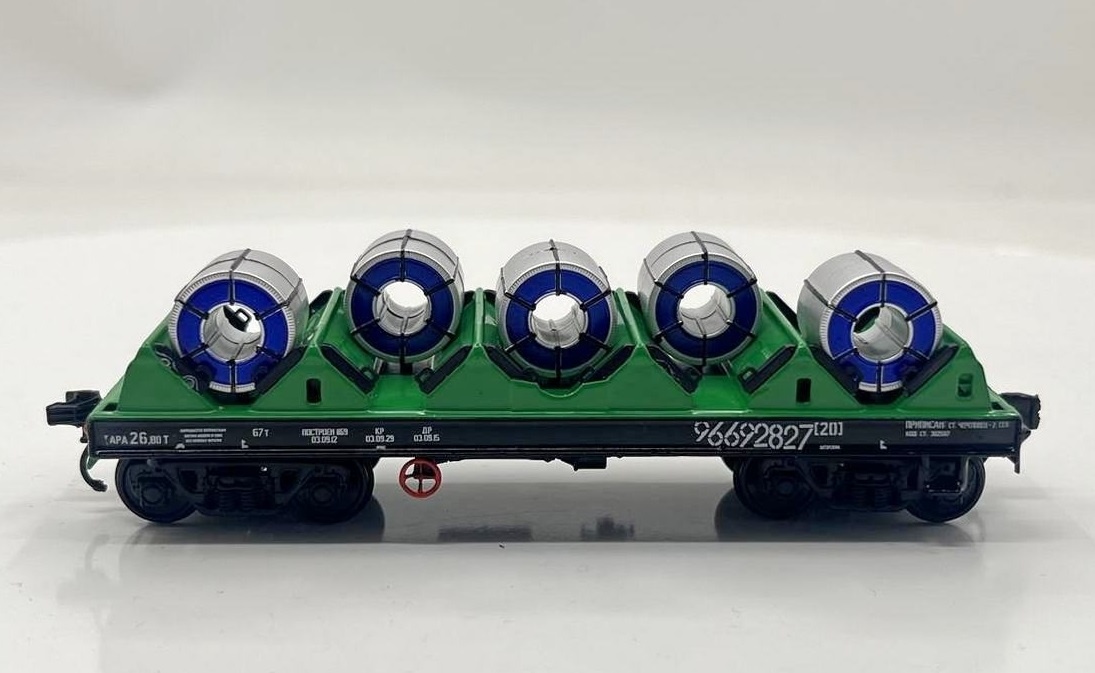 Четырехосный вагон-сталевоз 13-9906 (вагон для перевозки стали в рулонах) с журналом Спецвыпуск №5