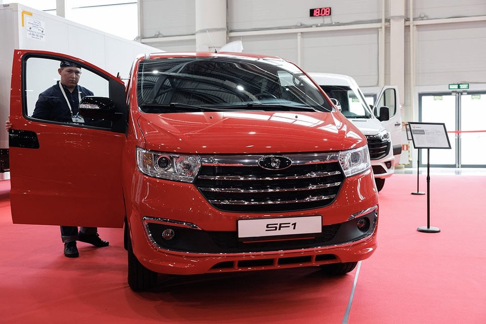    В России началась подготовка к старту продаж минивэнов Sollers SF1 GLOBAL LOOK PRESS