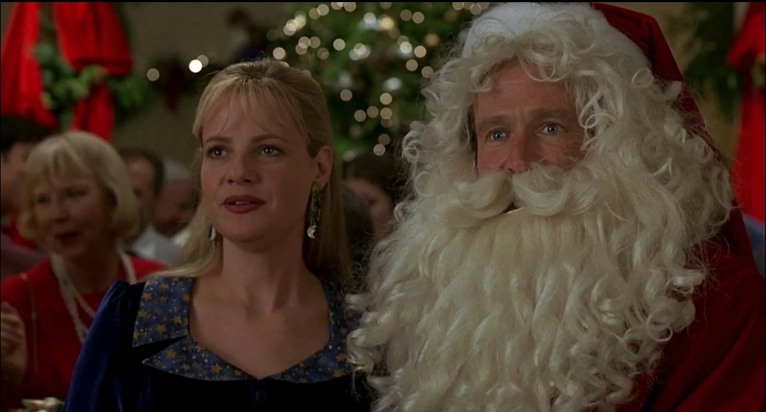 Да, Рождество там есть, поэтому фильм новогодний.