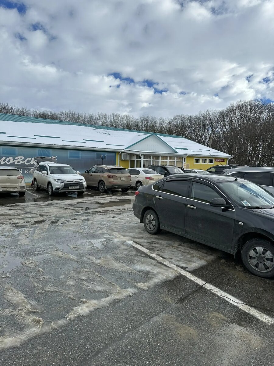 Парковка у "Беловских источников"