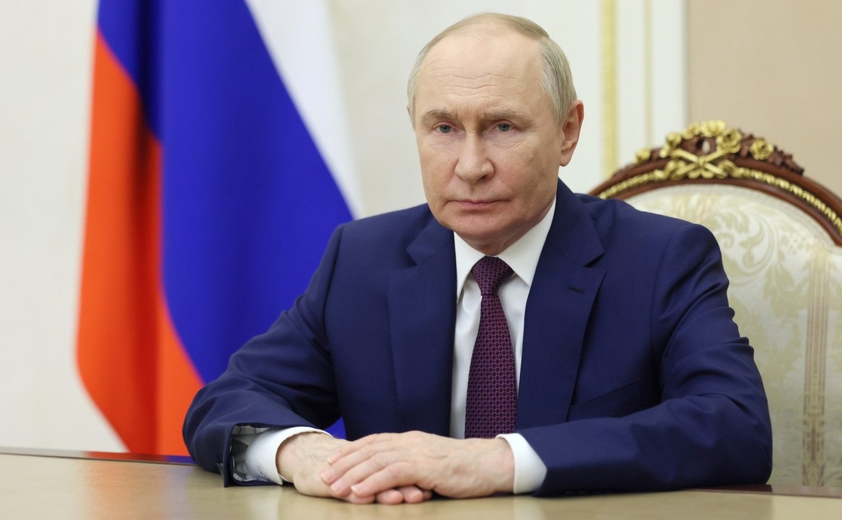    Президент России Владимир Путин занял вторую строчку по популярности