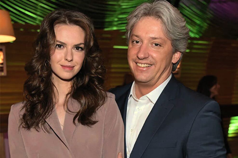 Семейная жизнь Лянки с мужем-режиссёром закончилась расторжением брака