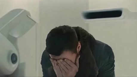 Тот самый момент, когда Кей начинает считать себя особенным. Кадр из фильма «Бегущий по лезвию 2049»