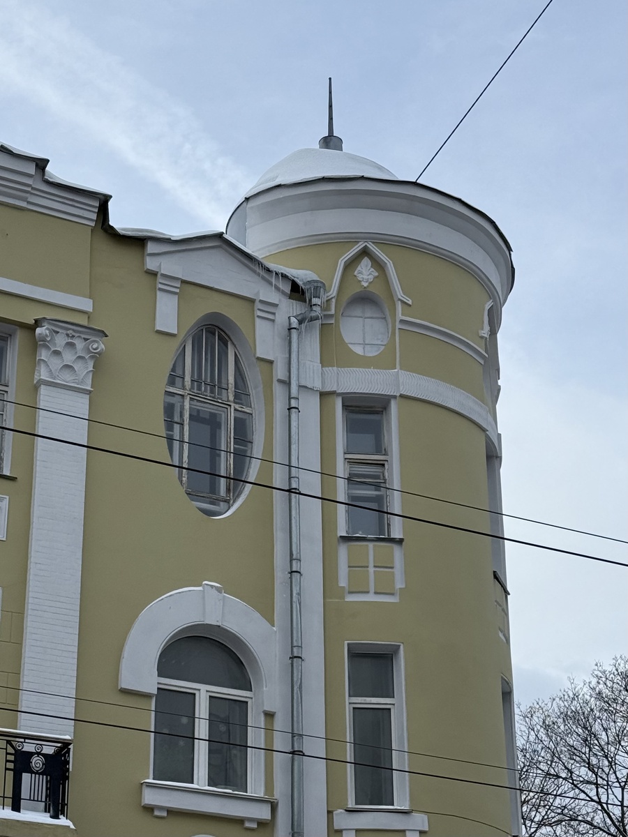 Фото автора канала. Доходный дом Энгельбрехта.